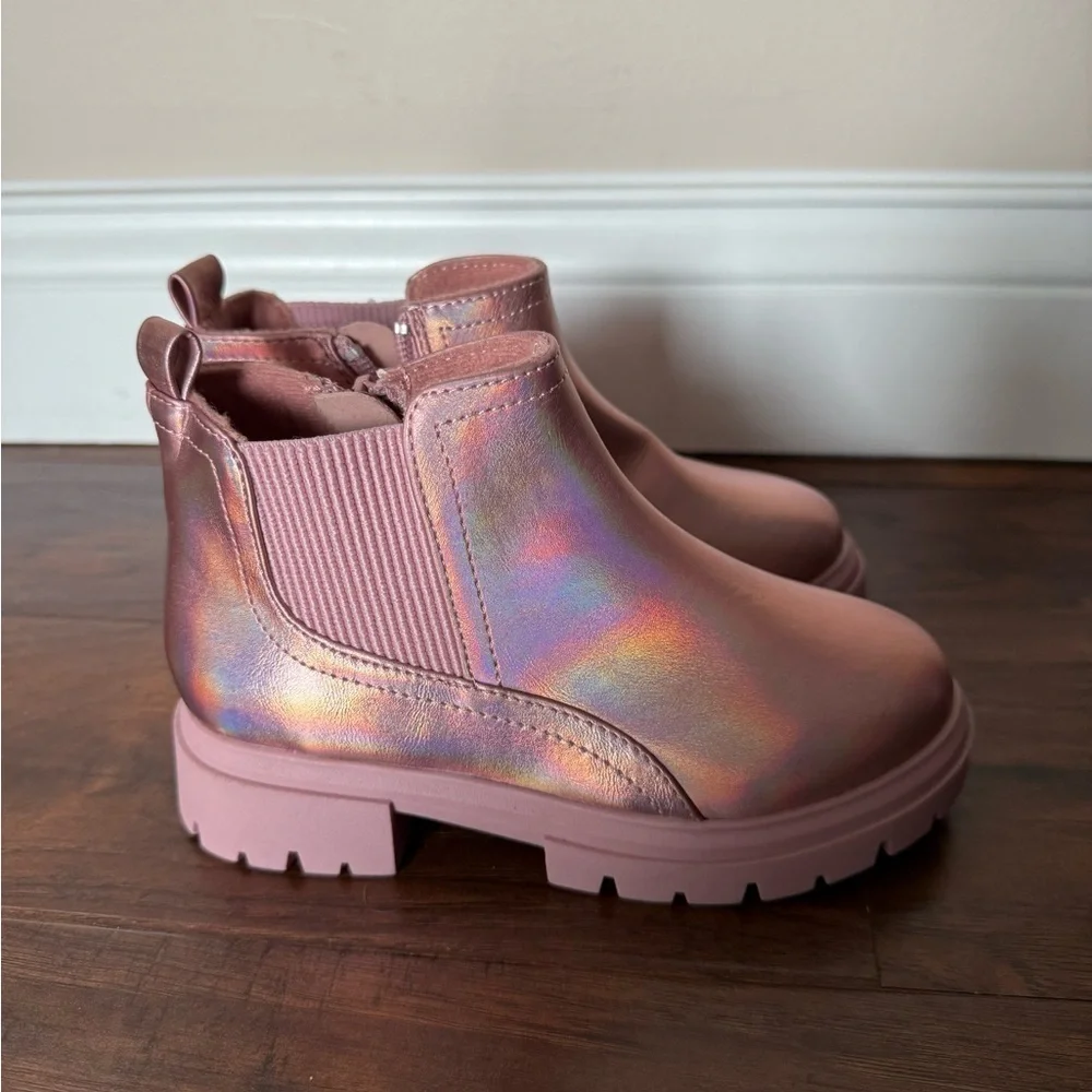 NWOT Blowfish Malibu Carousel Metallic Pink Ankle Boots-Size 11